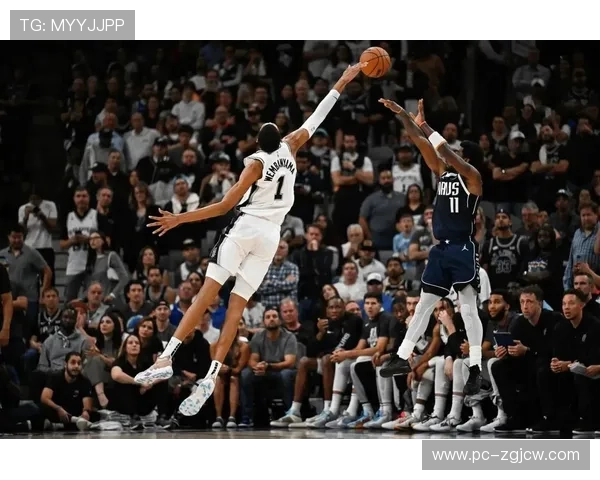 马刺防守覆盖面积恐怖,文班亚马护筐效率逆转火箭进攻 马刺防守覆盖面积恐怖,文班亚马护筐效率逆转火箭进攻